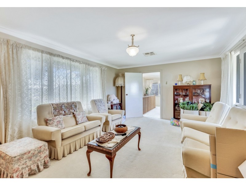 2 Desford Close, Shelley WA 6148