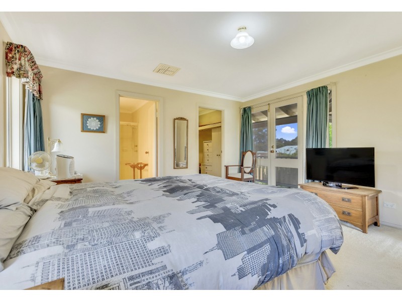 2 Desford Close, Shelley WA 6148