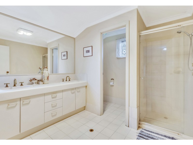 2 Desford Close, Shelley WA 6148