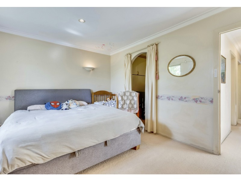 2 Desford Close, Shelley WA 6148