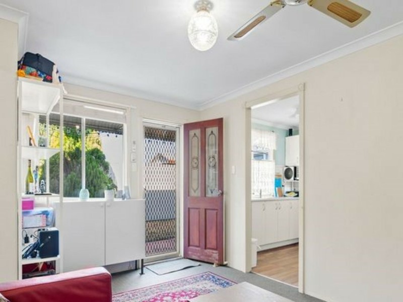 11b Dryandra Way, Armadale WA 6112