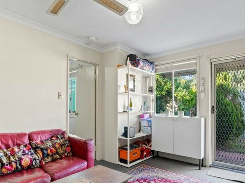 11b Dryandra Way, Armadale WA 6112