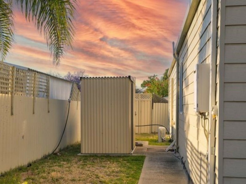 11b Dryandra Way, Armadale WA 6112