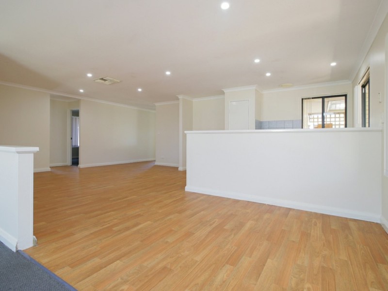 27 Tryall Avenue, Port Kennedy WA 6172