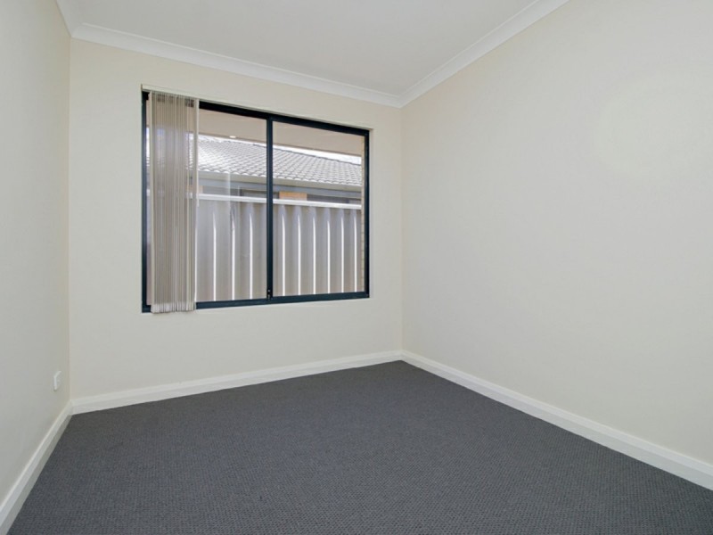 27 Tryall Avenue, Port Kennedy WA 6172