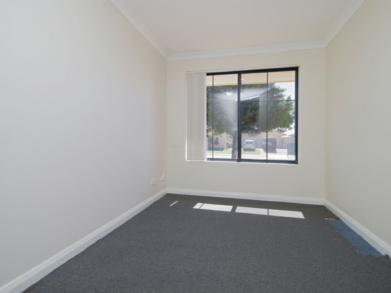 27 Tryall Avenue, Port Kennedy WA 6172