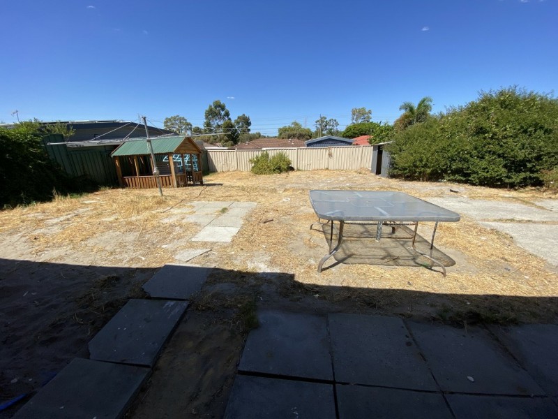 11a Gwenneth Terrace, South Lake WA 6164