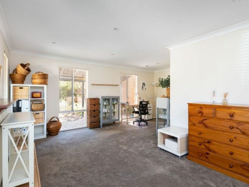 6 Warner Drive, Padbury WA 6025