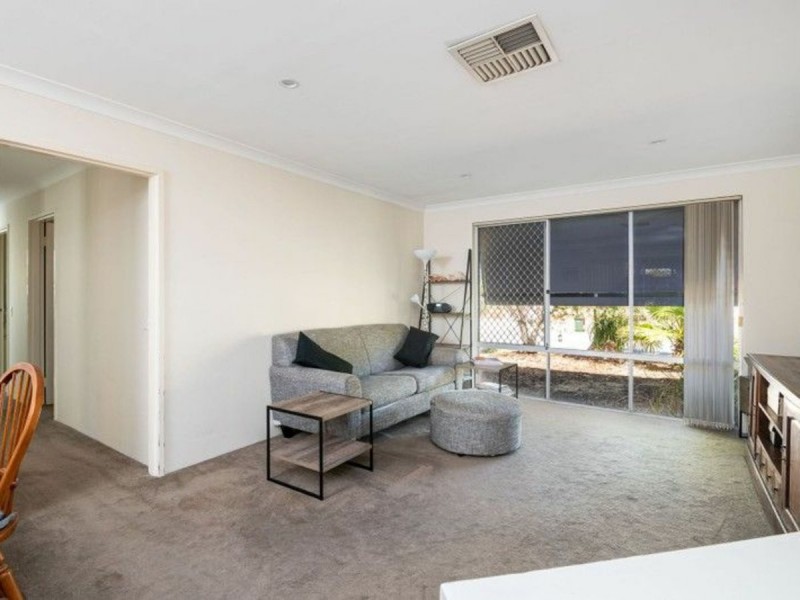 6 Warner Drive, Padbury WA 6025