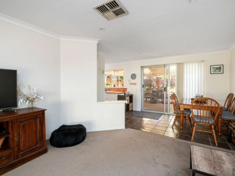 6 Warner Drive, Padbury WA 6025