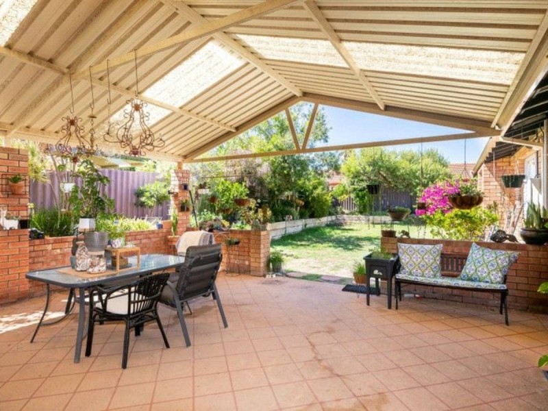 6 Warner Drive, Padbury WA 6025