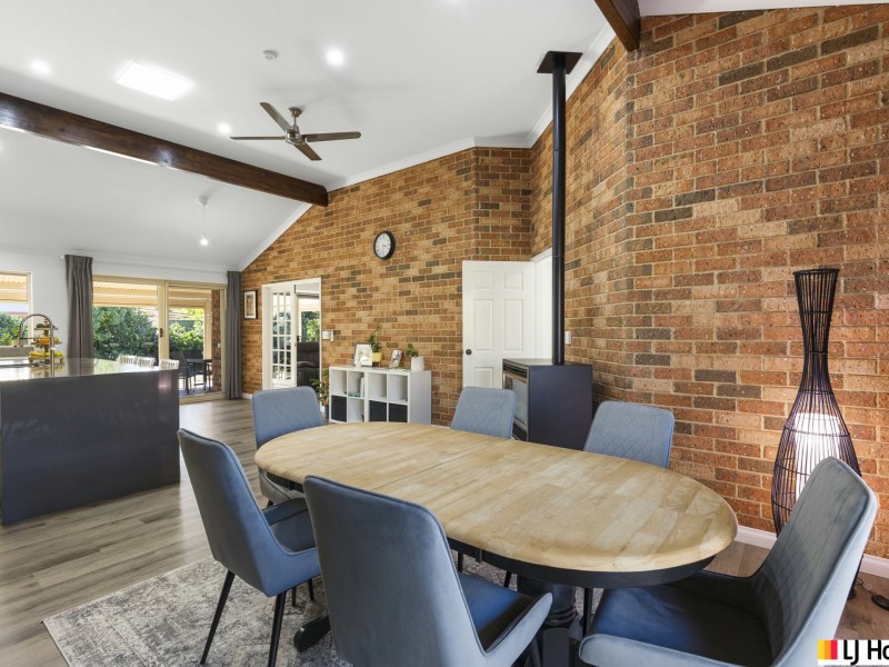 10 Eastwood Parade, Canning Vale WA 6155