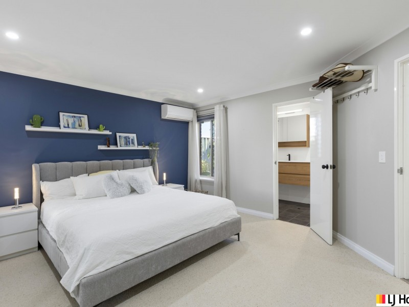 10 Eastwood Parade, Canning Vale WA 6155