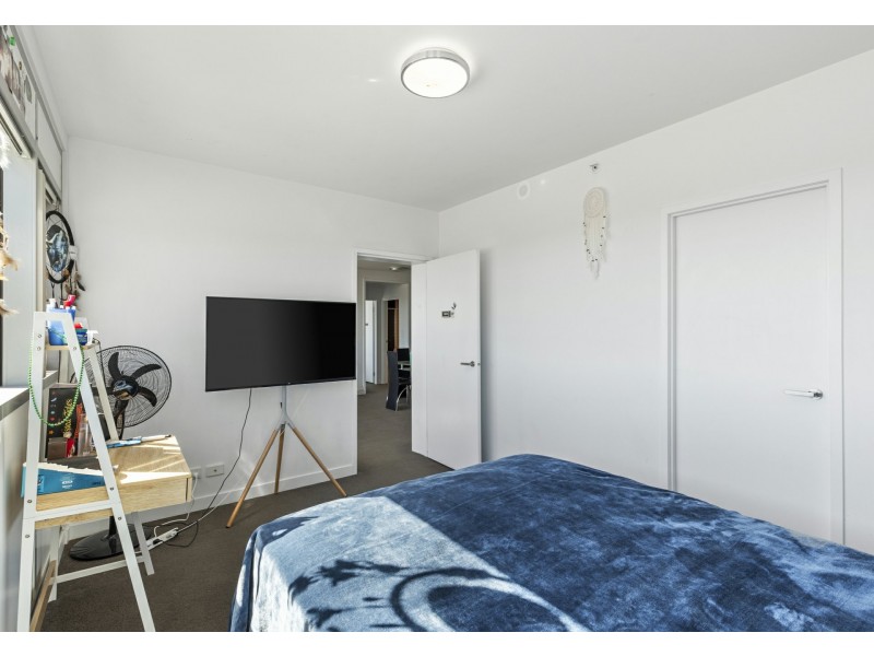 601/17 Malata Crescent, Success WA 6164