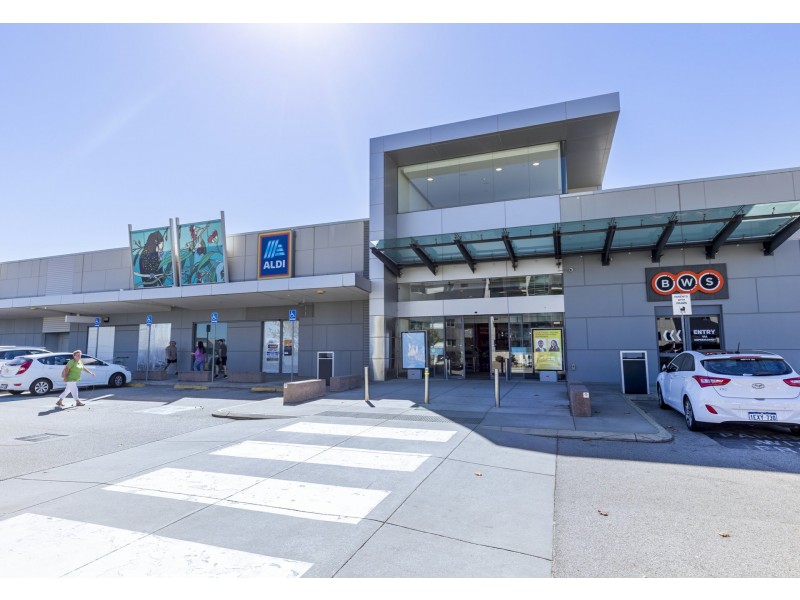 601/17 Malata Crescent, Success WA 6164