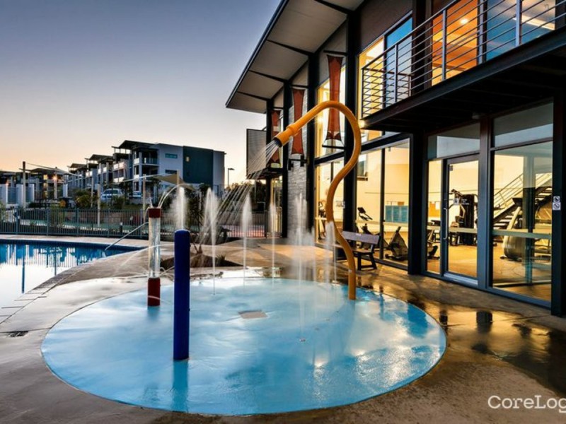 601/17 Malata Crescent, Success WA 6164