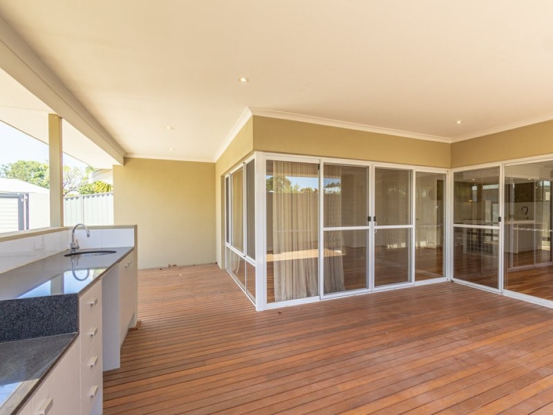 1 Hanretty Road, Byford WA 6122