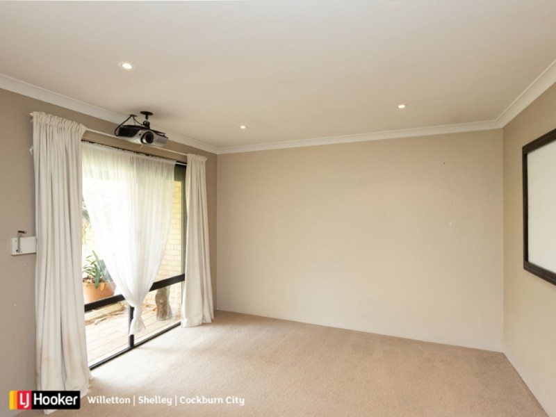 43 Semple Court, South Lake WA 6164