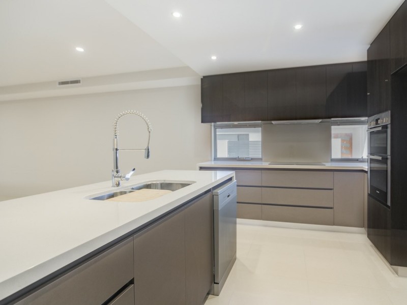 198 Fern Road, Wilson WA 6107