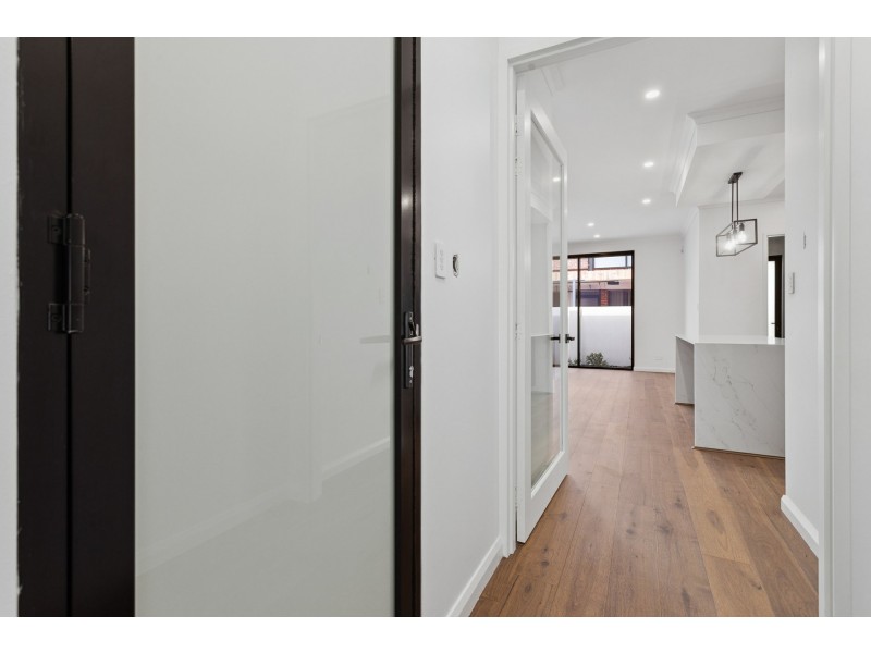 12 Swanston Street, Yokine WA 6060