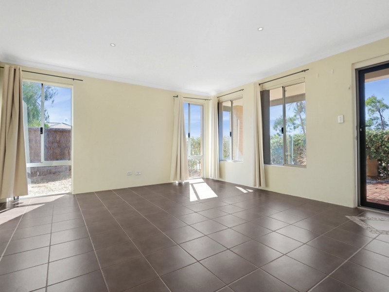 19 Fairbourne Approach, Butler WA 6036