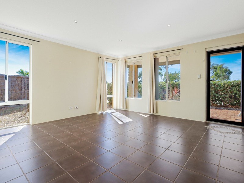 19 Fairbourne Approach, Butler WA 6036
