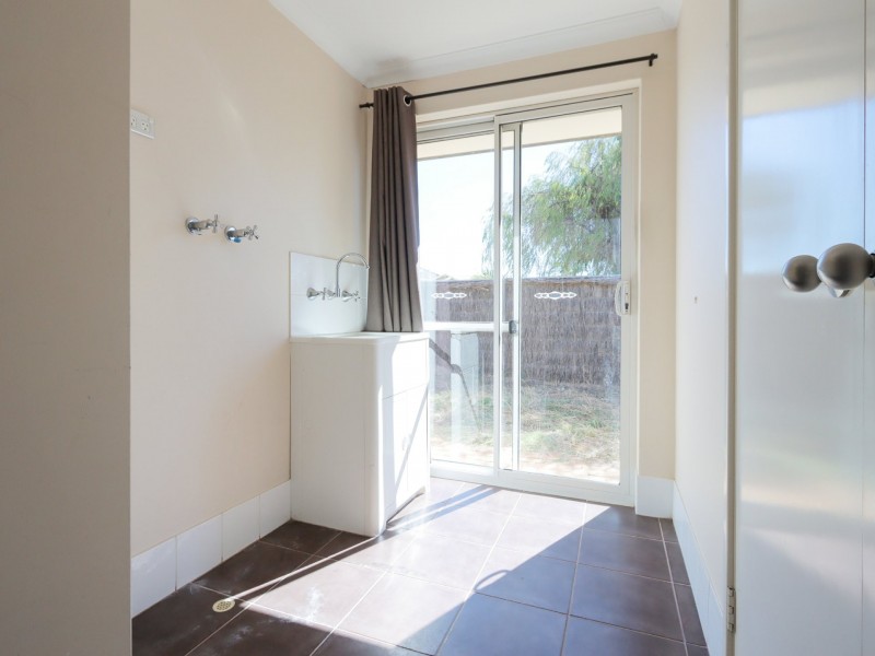 19 Fairbourne Approach, Butler WA 6036