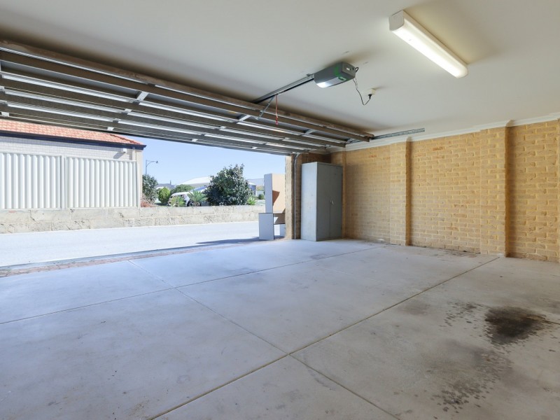 19 Fairbourne Approach, Butler WA 6036