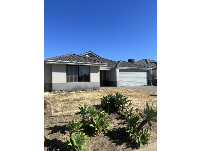 6 Passendale Crescent, Piara Waters WA 6112
