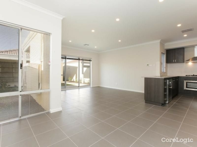 12 Aquila Loop, Piara Waters WA 6112