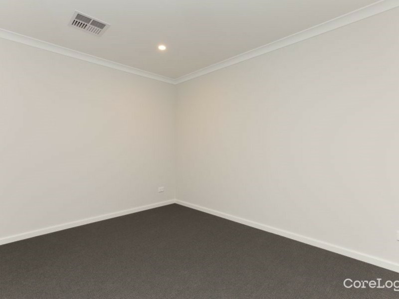 12 Aquila Loop, Piara Waters WA 6112