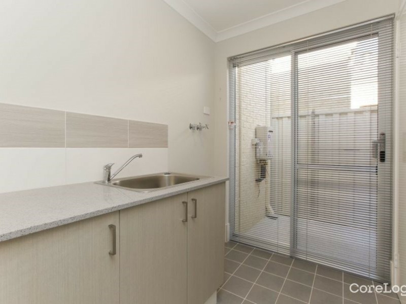 12 Aquila Loop, Piara Waters WA 6112