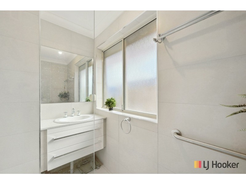 32 Marraboor Place, Success WA 6164