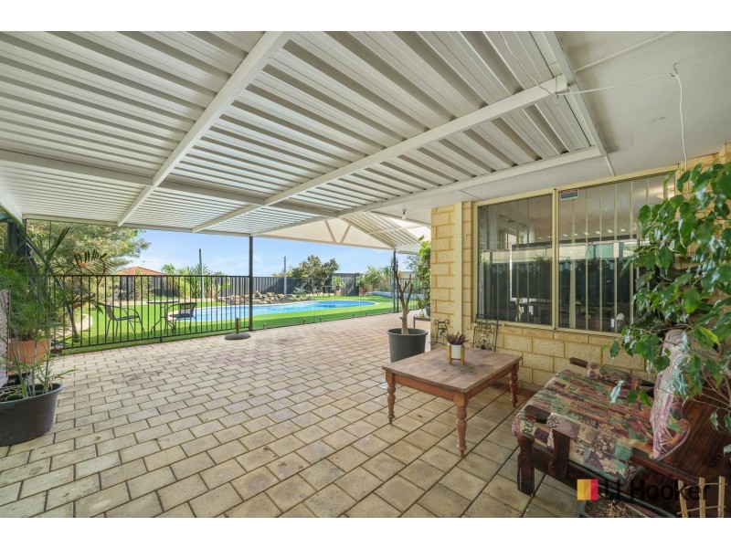 32 Marraboor Place, Success WA 6164