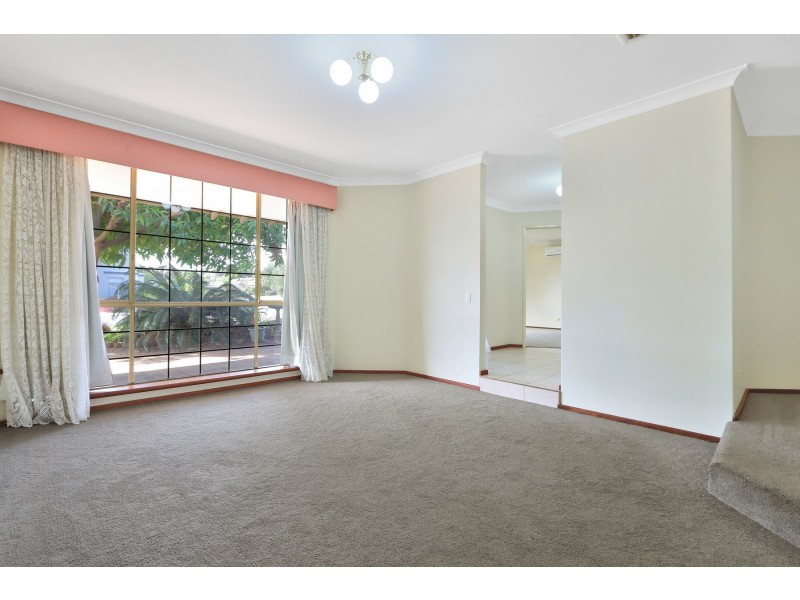 10 Cassidy Place, Murdoch WA 6150