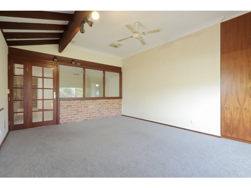 10 Cassidy Place, Murdoch WA 6150