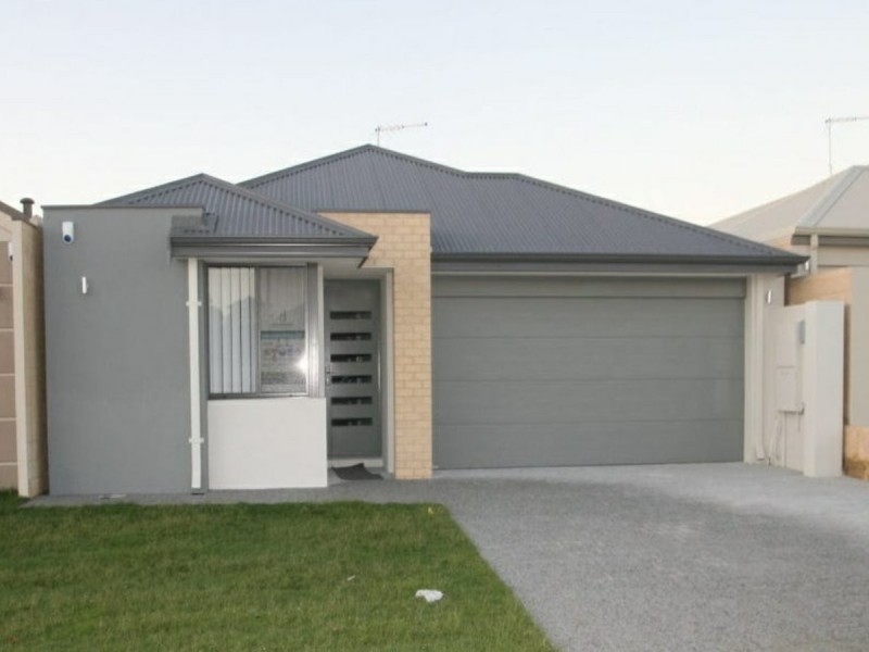 32 Vignerons Loop, Hocking WA 6065