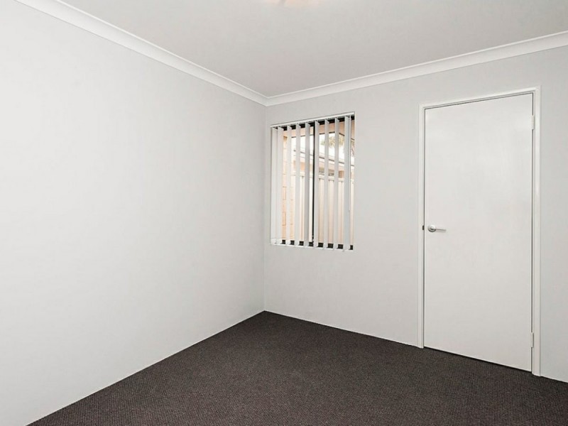 32 Vignerons Loop, Hocking WA 6065