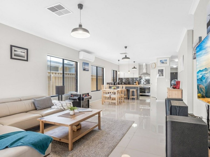 44 Benenden Avenue, Butler WA 6036