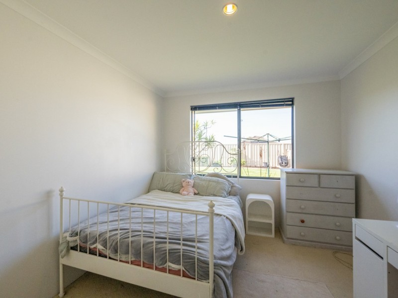 7 Modong Street, Dalyellup WA 6230