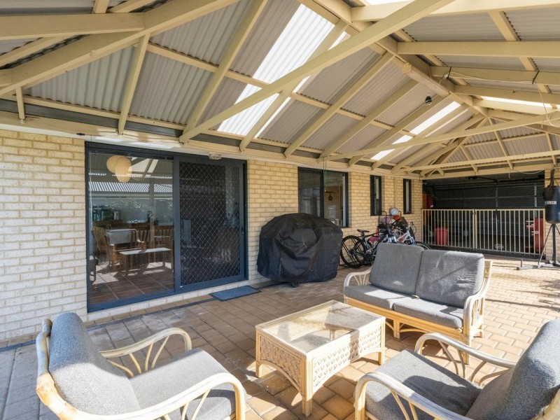 7 Modong Street, Dalyellup WA 6230