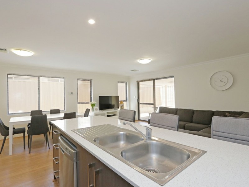 12 Vitis Chase, Ashby WA 6065