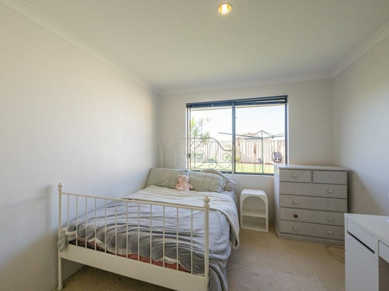 7 Modong Street, Dalyellup WA 6230