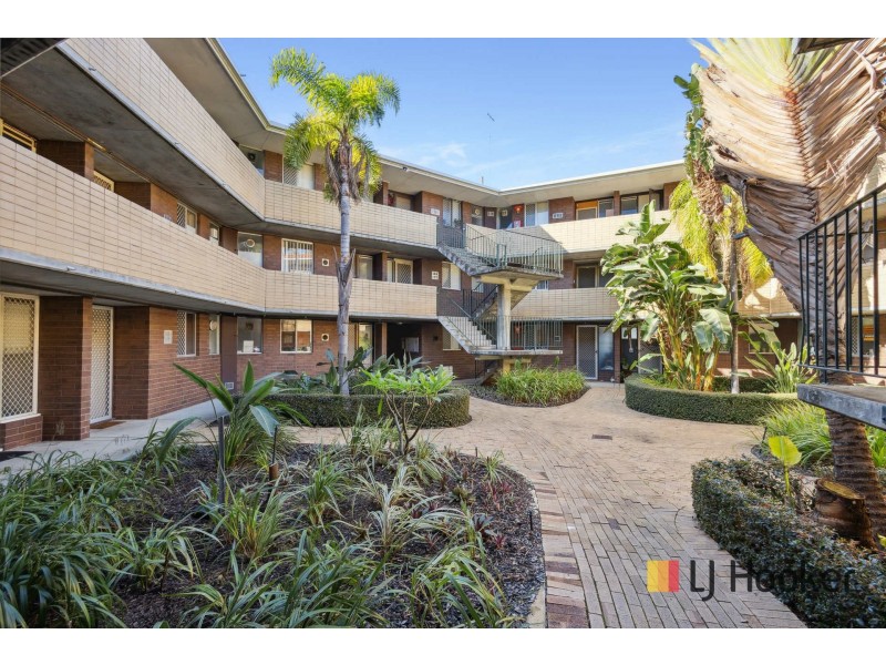 22E/47 Herdsman Parade, Wembley WA 6014