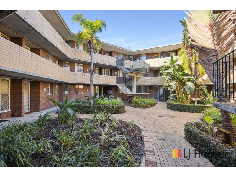 22E/47 Herdsman Parade, Wembley WA 6014