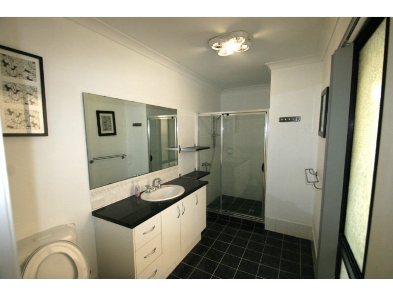 4 Manhattan Avenue, Iluka WA 6028