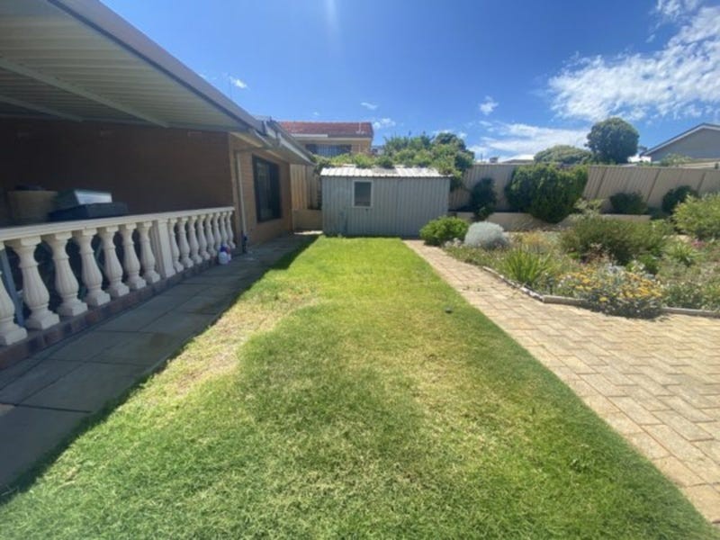 8 Scroop Way, Spearwood WA 6163