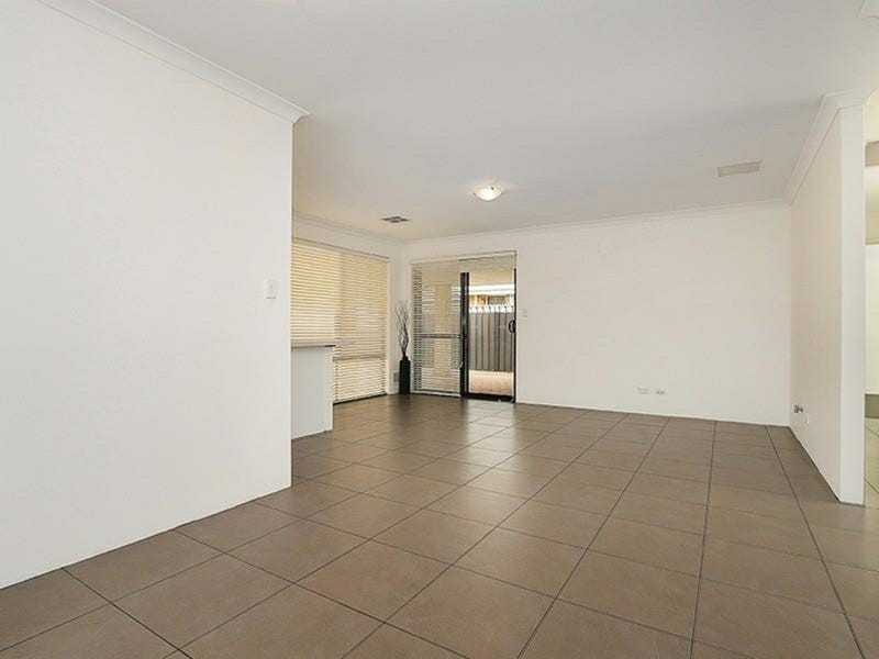 7 Gowrie Approach, Canning Vale WA 6155