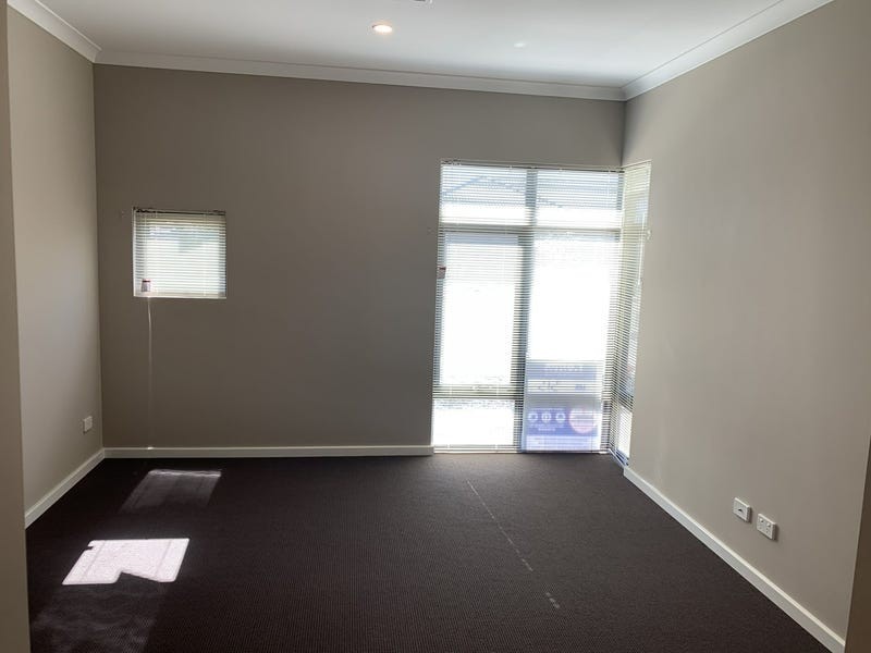 56 Serpentine Drive, South Guildford WA 6055