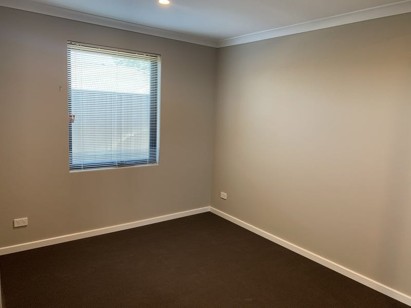 56 Serpentine Drive, South Guildford WA 6055